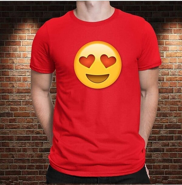 Camiseta Emoji Enamorado - Imagen 2